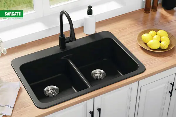 اهمیت سینک ظرفشویی در دکوراسیون آشپزخانه، بستگی به سبک آشپزخانه و ترکیب رنگ موردپسند شما دارد..jpg